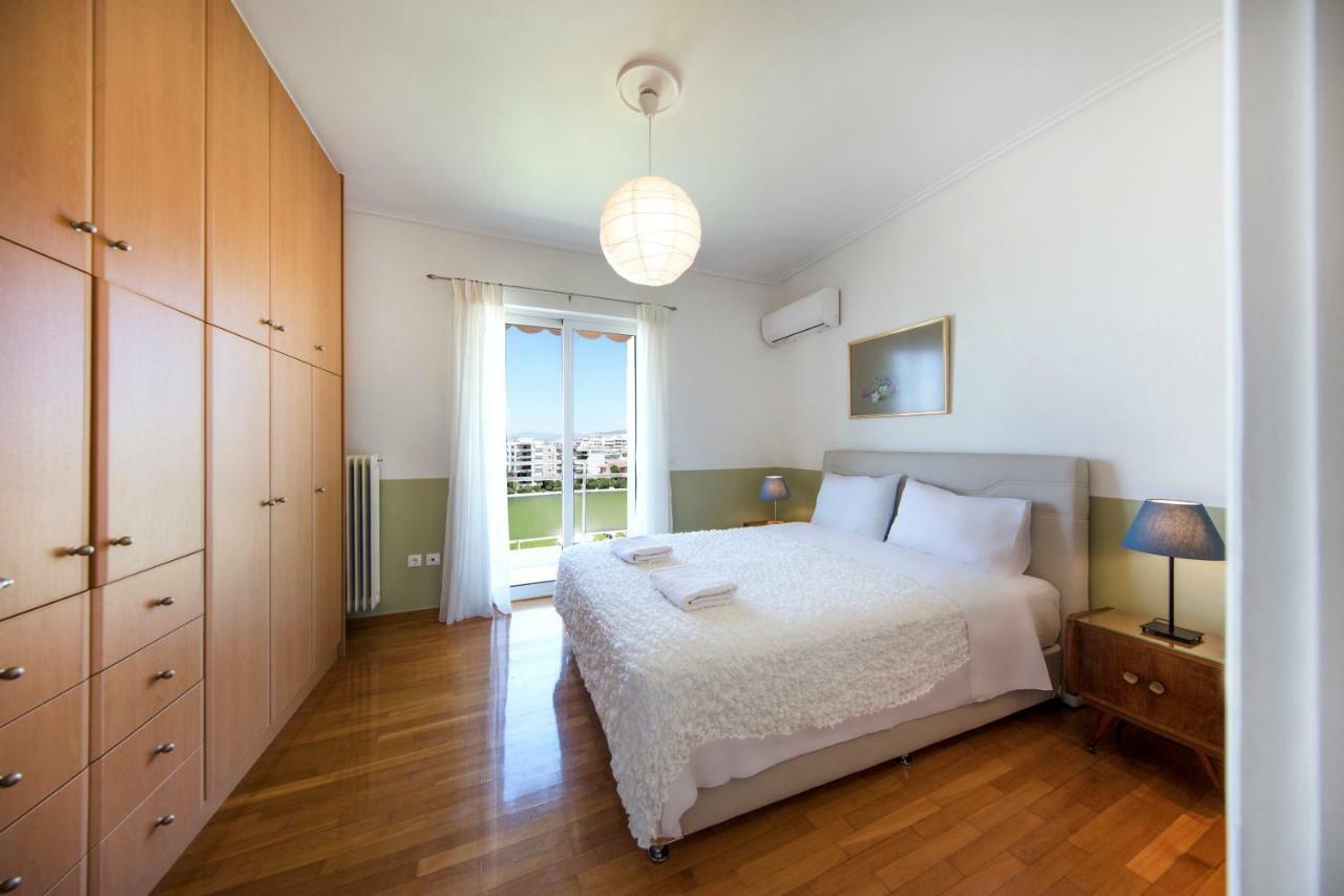 Walking In Alimos Apartment. Athens Luaran gambar