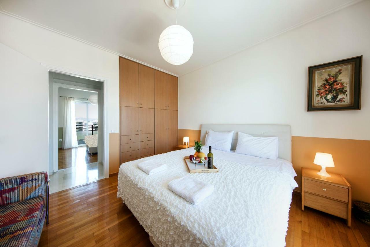 Walking In Alimos Apartment. Athens Luaran gambar